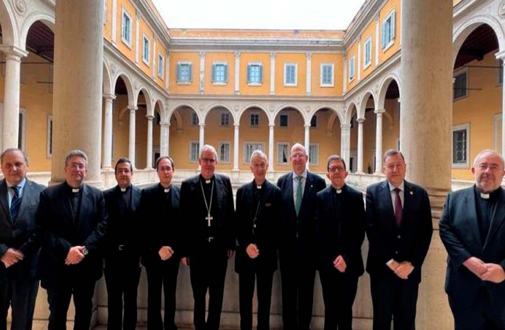 Prosiguen las sesiones de trabajo de la delegación sevillana en el Vaticano