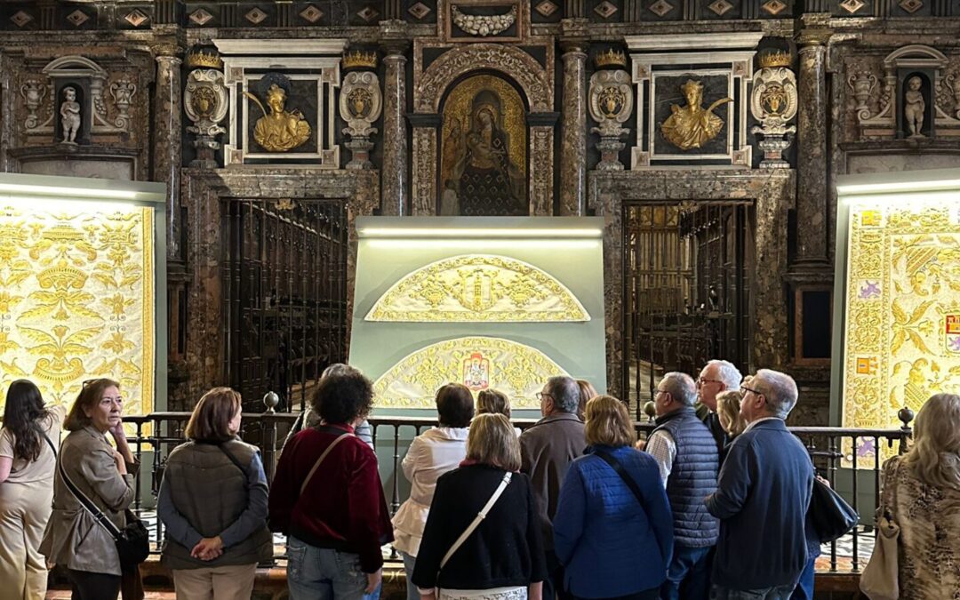 La nueva tumbilla de la Virgen de los Reyes puede verse en la Catedral hasta el día 25