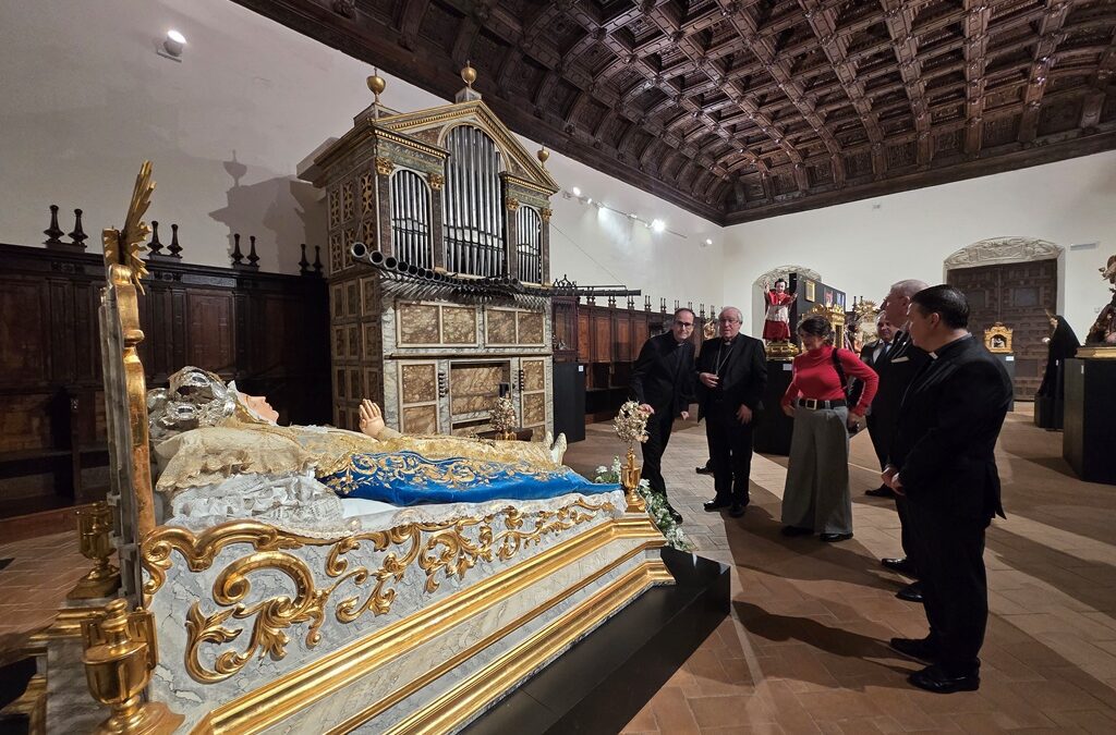 Inauguración de la exposición ‘Devociones populares en las clausuras de Sevilla’