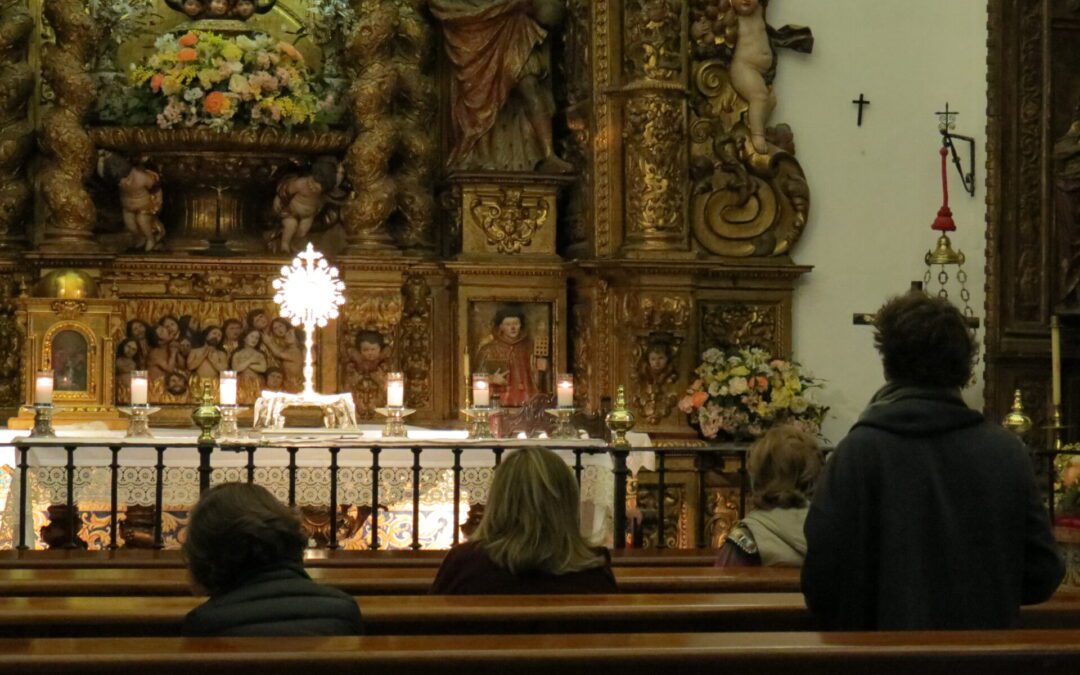 Adoración Eucarística permanente durante el II Congreso de Hermandades y Piedad Popular